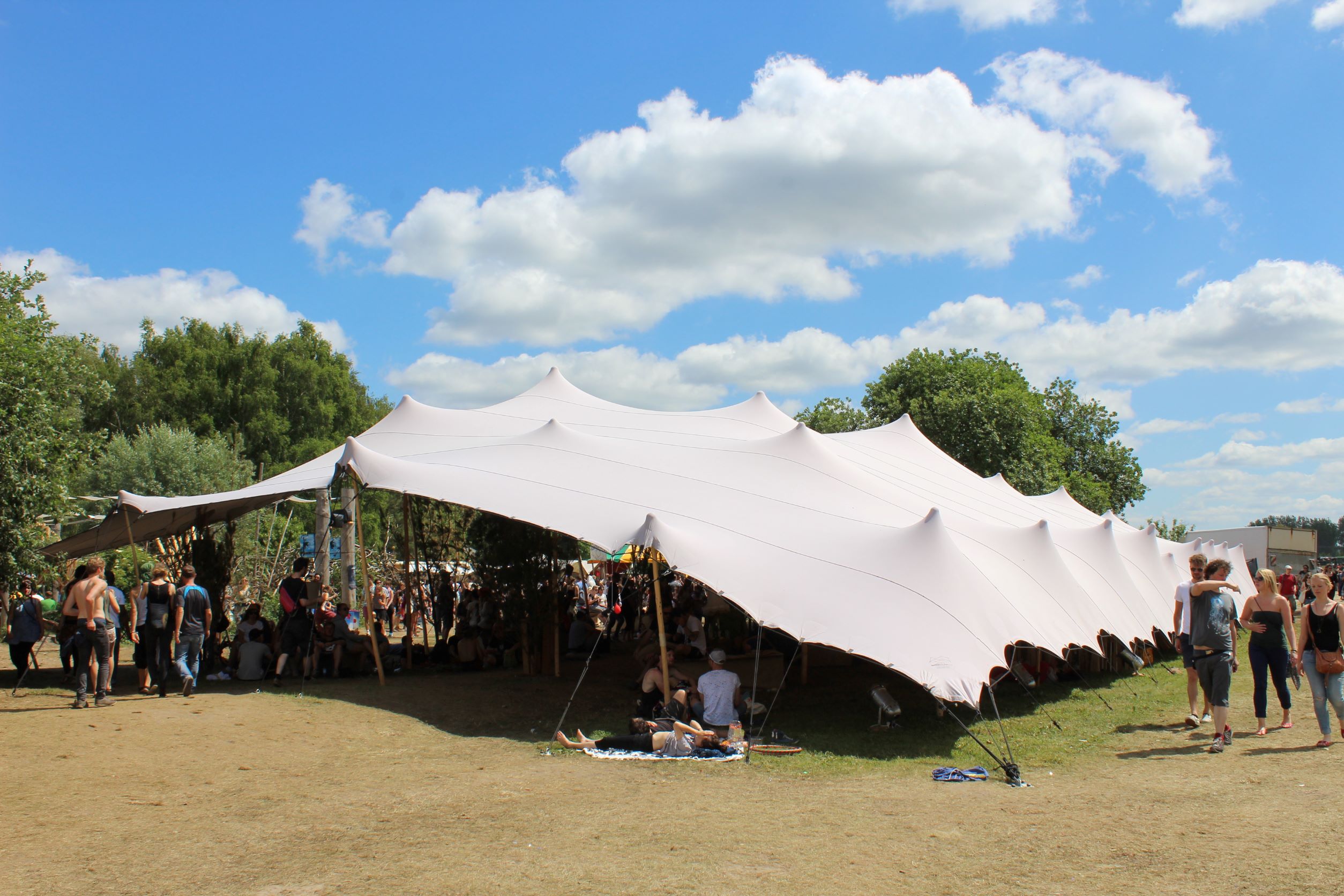 20,0 x 30,0 m (600 m²)